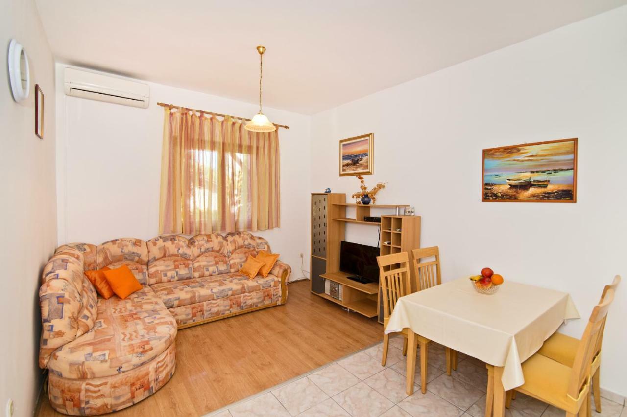 Apartment Sare Betina  Ngoại thất bức ảnh